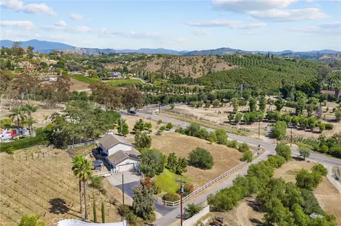 View/Area - 3162 Reche Rd, Fallbrook, CA 92028 photo 1 of 5