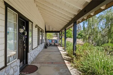 Exterior - 3162 Reche Rd, Fallbrook, CA 92028 photo 2 of 7
