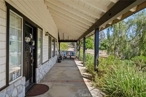 Exterior - 3162 Reche Rd, Fallbrook, CA 92028 photo 2 of 6