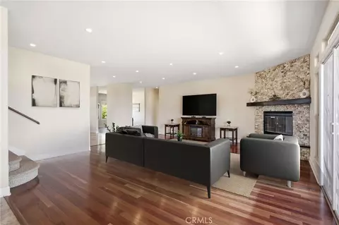 Living - 1186 Lydia Ln, Fallbrook, CA 92028 photo 4 of 6