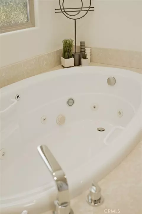 Bath - 1186 Lydia Ln, Fallbrook, CA 92028 photo 8 of 12