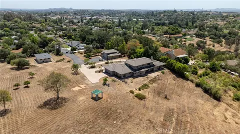 View/Area - 1186 Lydia Ln, Fallbrook, CA 92028 photo 3 of 4