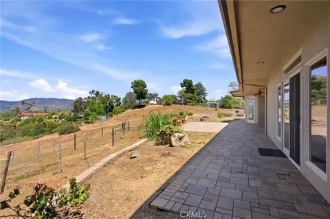 Exterior - 1186 Lydia Ln, Fallbrook, CA 92028 photo 4 of 6