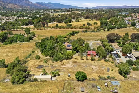 View/Area - 32245 Refa Ct, Wildomar, CA 92595 photo 6 of 7