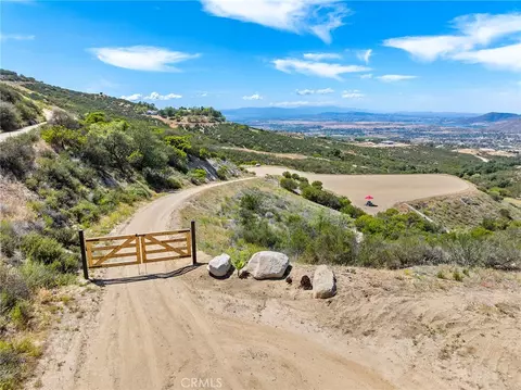 39767 Esplendida Way, Temecula, CA 92592 photo 4