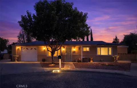 200 Mary Ln, Hemet, CA 92543