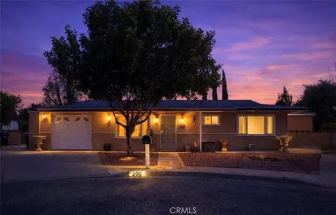 200 Mary Ln, Hemet, CA 92543