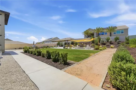 Exterior - 39522 Caladium Dr, Temecula, CA 92591 photo 11 of 13