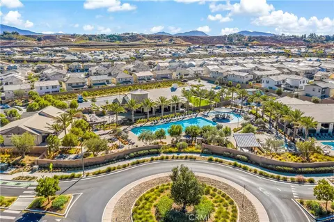 View/Area - 39522 Caladium Dr, Temecula, CA 92591 photo 7 of 10