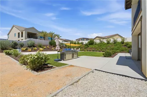 Exterior - 39522 Caladium Dr, Temecula, CA 92591 photo 9 of 12