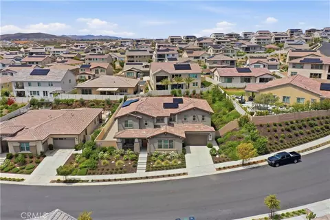 View/Area - 39522 Caladium Dr, Temecula, CA 92591 photo 4 of 10