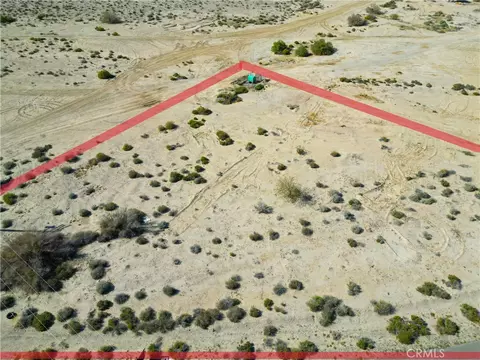 798 Crystal Ave, Thermal, CA 92274 photo 2