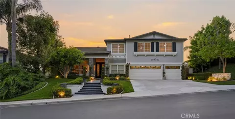 847 S Canyon Mist Ln, Anaheim, CA 92808