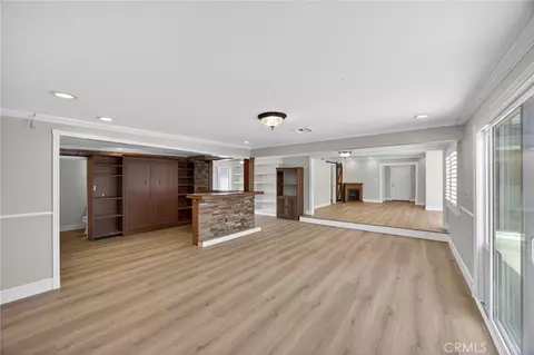 Living - 2425 Heather Ave, Long Beach, CA 90815 photo 6 of 10