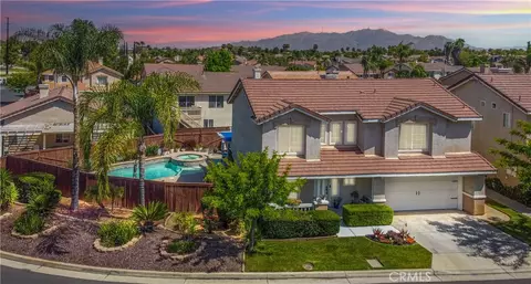 7215 Ayers Rock Rd, Riverside, CA 92508