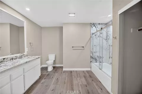 Bath - 1175 Dunlap Dr, Perris, CA 92571 photo 5 of 9