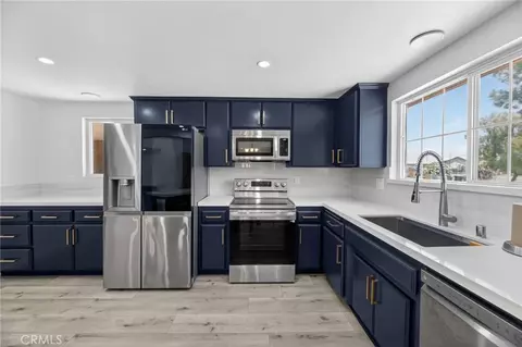 Kitchen - 1175 Dunlap Dr, Perris, CA 92571 photo 1 of 9