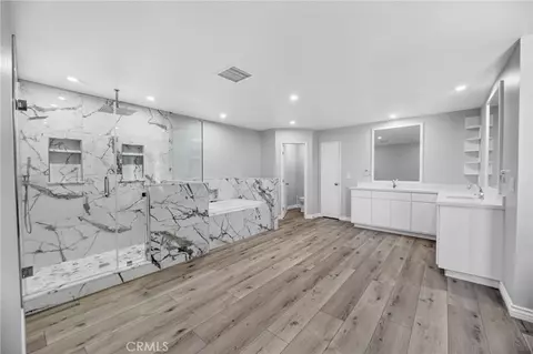 Bath - 1175 Dunlap Dr, Perris, CA 92571 photo 2 of 9