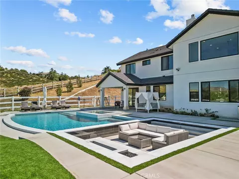 Exterior - 39580 Avenida Arizona, Temecula, CA 92591 photo 13 of 22