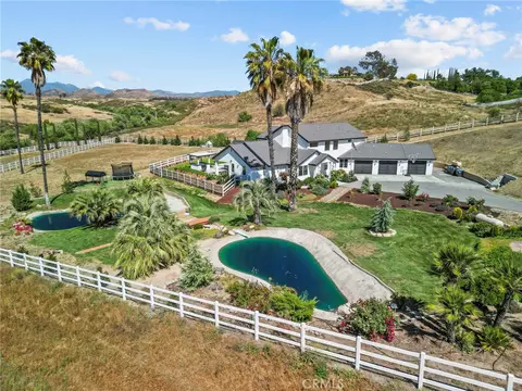 Exterior - 39580 Avenida Arizona, Temecula, CA 92591 photo 5 of 22
