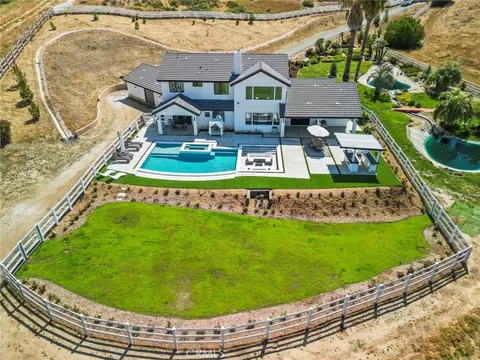 View/Area - 39580 Avenida Arizona, Temecula, CA 92591 photo 1 of 4