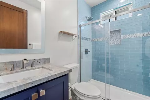 Bath - 39580 Avenida Arizona, Temecula, CA 92591 photo 5 of 5