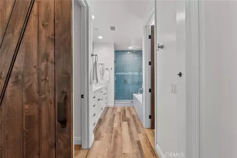Entry Way - 39580 Avenida Arizona, Temecula, CA 92591 photo 5 of 6