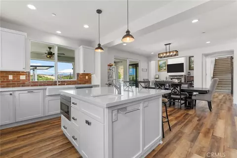 Kitchen - 39580 Avenida Arizona, Temecula, CA 92591 photo 4 of 6