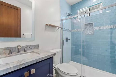 Bath - 39580 Avenida Arizona, Temecula, CA 92591 photo 5 of 5