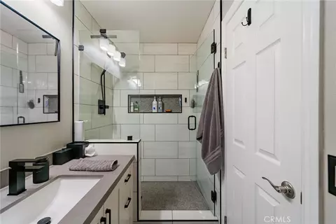 Bath - 31801 Valone Ct, Temecula, CA 92591 photo 6 of 6