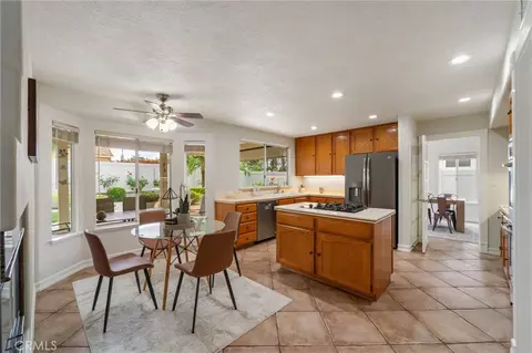 Kitchen - 31801 Valone Ct, Temecula, CA 92591 photo 5 of 5