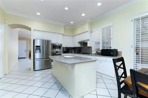 Kitchen - 41783 Niblick, Temecula, CA 92591 photo 1 of 4