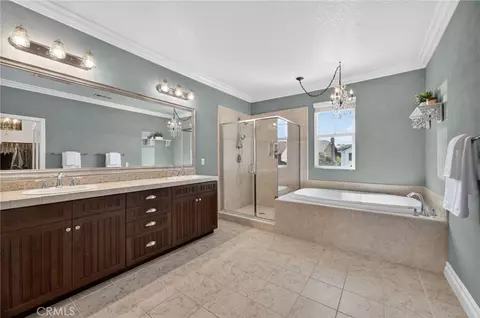 Bath - 32208 Cedar Crest Ct, Temecula, CA 92592 photo 3 of 6