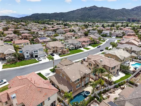 View/Area - 32208 Cedar Crest Ct, Temecula, CA 92592 photo 4 of 6