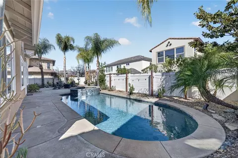 Exterior - 32208 Cedar Crest Ct, Temecula, CA 92592 photo 9 of 14