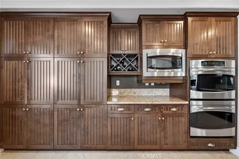 Kitchen - 32208 Cedar Crest Ct, Temecula, CA 92592 photo 5 of 5