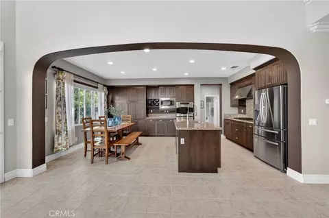 Kitchen - 32208 Cedar Crest Ct, Temecula, CA 92592 photo 2 of 5