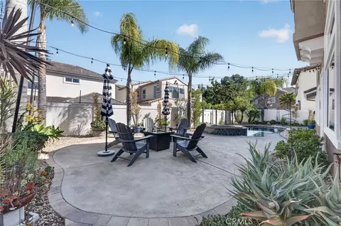Exterior - 32208 Cedar Crest Ct, Temecula, CA 92592 photo 6 of 14