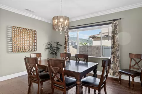 Dining - 32208 Cedar Crest Ct, Temecula, CA 92592 photo 2 of 6