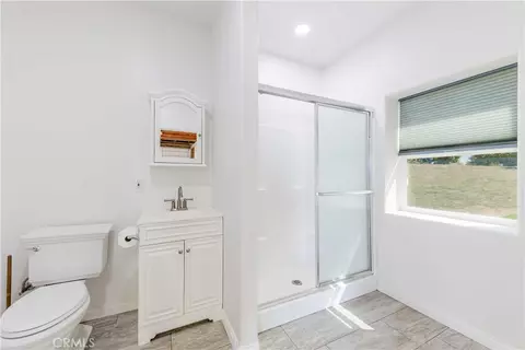 Bath - 22252 Monte Rancho Dr, Temecula, CA 92590 photo 9 of 9