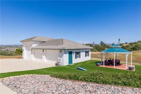 Exterior - 22252 Monte Rancho Dr, Temecula, CA 92590 photo 20 of 26