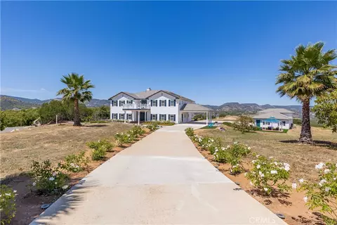 Exterior - 22252 Monte Rancho Dr, Temecula, CA 92590 photo 3 of 26