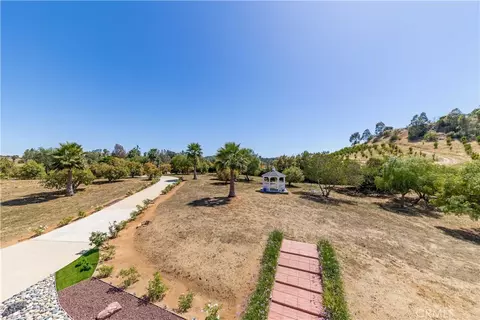 Exterior - 22252 Monte Rancho Dr, Temecula, CA 92590 photo 11 of 26