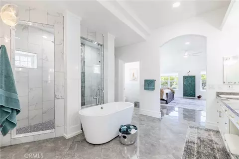Bath - 22252 Monte Rancho Dr, Temecula, CA 92590 photo 2 of 9