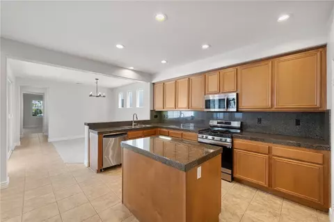 Kitchen - 40125 Balboa, Temecula, CA 92591 photo 3 of 4