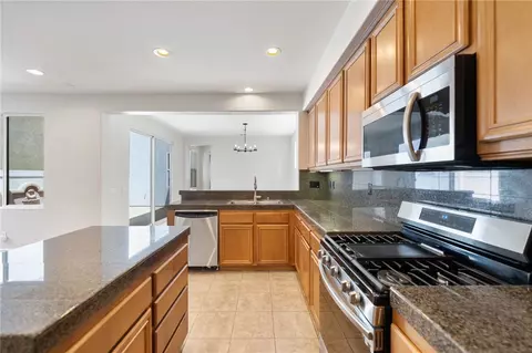 Kitchen - 40125 Balboa, Temecula, CA 92591 photo 4 of 4