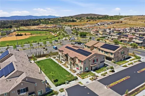 View/Area - 39333 Corvina Ln, Temecula, CA 92591 photo 12 of 12