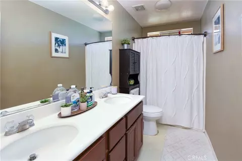 Bath - 35630 Bryce, Winchester, CA 92596 photo 1 of 2
