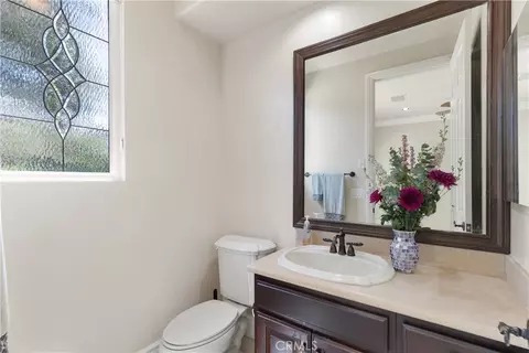 Bath - 3349 Mendenaro Ct, Fallbrook, CA 92028 photo 4 of 5