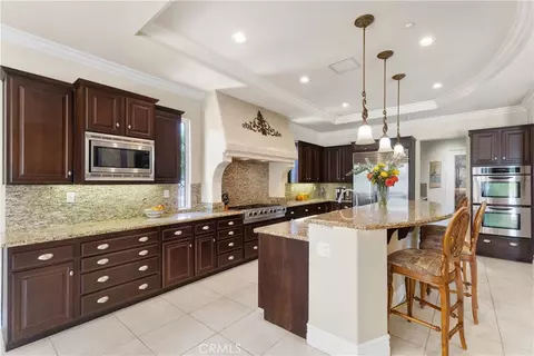 Kitchen - 3349 Mendenaro Ct, Fallbrook, CA 92028 photo 3 of 5